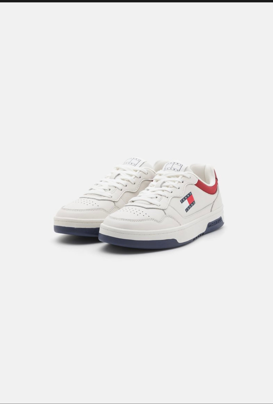 Tommy Hilfiger